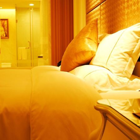 Datong Weidu International Hotel Номер фото