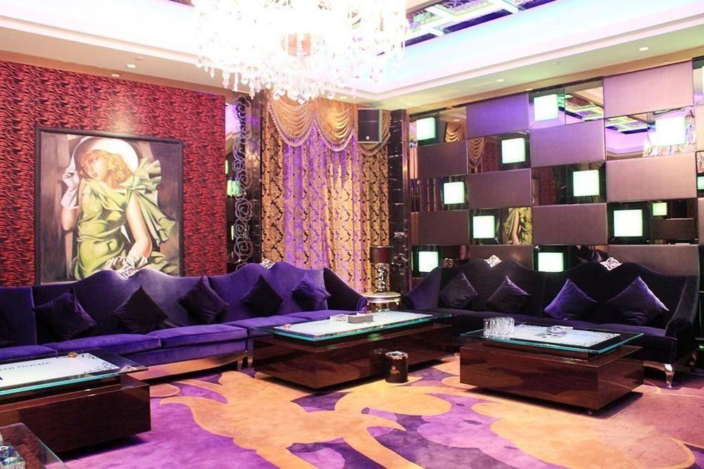 Datong Weidu International Hotel Екстер'єр фото