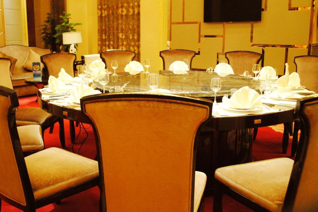 Datong Weidu International Hotel Екстер'єр фото