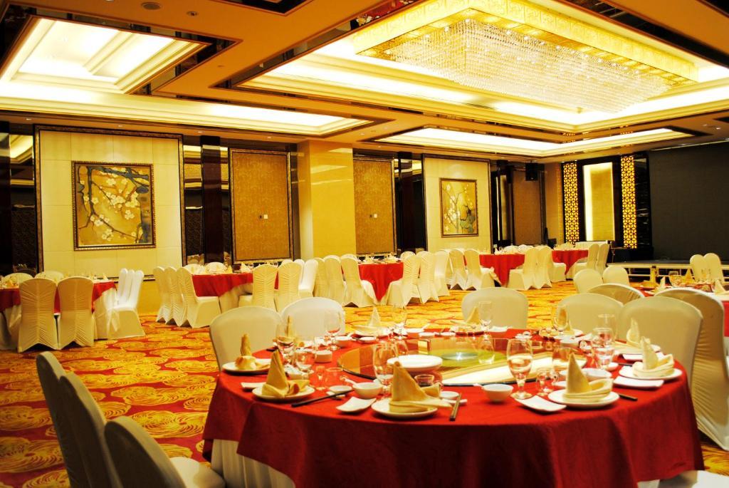 Datong Weidu International Hotel Екстер'єр фото